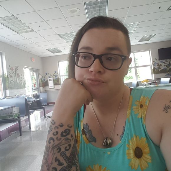 Meet your Posher, Hanna - Picture 1 of 1